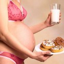 Maternal “junk food” Eating may Set Baby’s Food Preferences